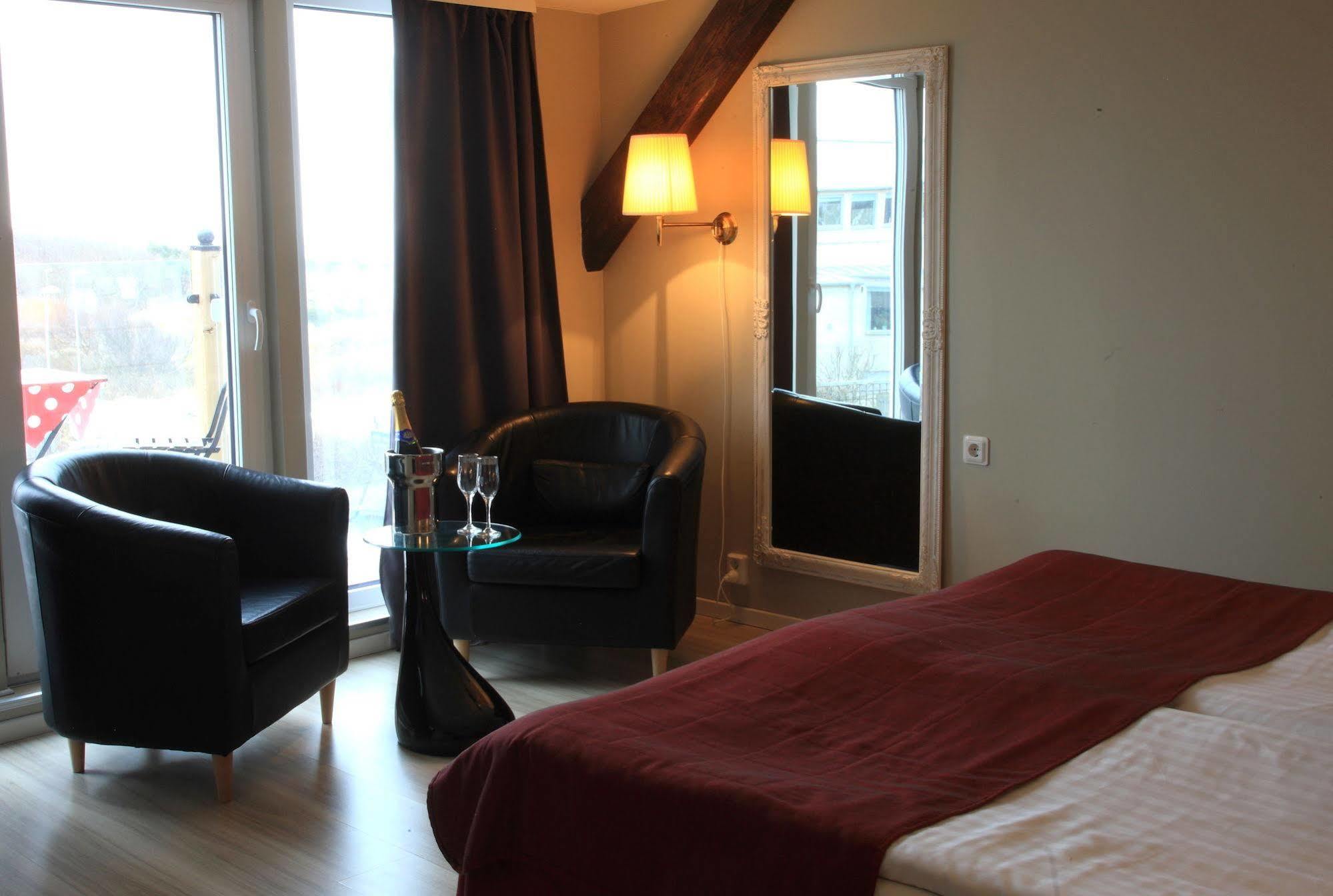 Vejby Strand Hotel Vejbystrand Екстериор снимка